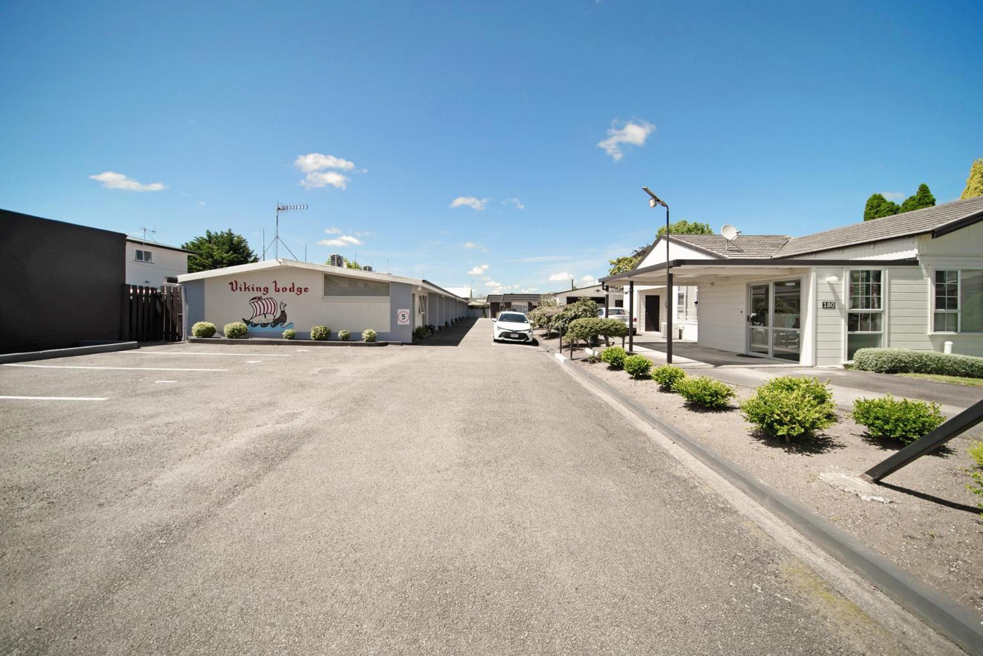 Viking Lodge Motel Tahoraiti Екстериор снимка